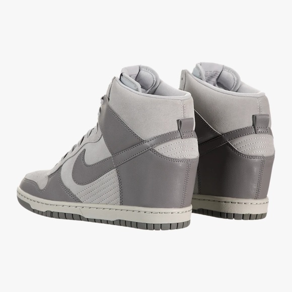 BNWOB Women's Nike Dunk Sky Hi - Picture 2 of 6